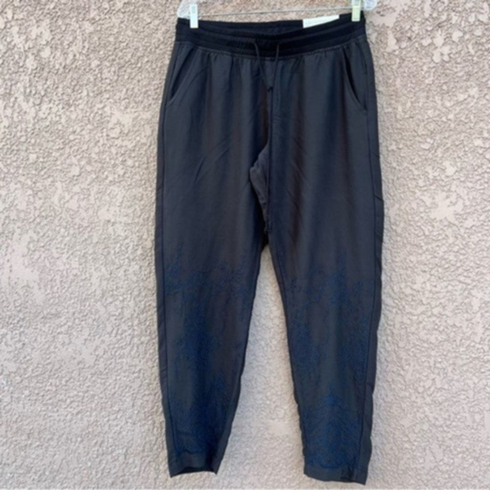 Soft Surroundings Jogger Pants Womens M Embroidered Serengeti in Vintage‎ Black